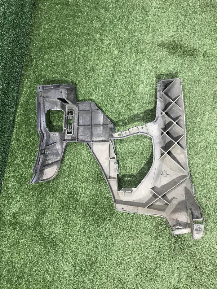 Кронштейн переднего бампера левый BMW 5er F07 GT (2009-2013)