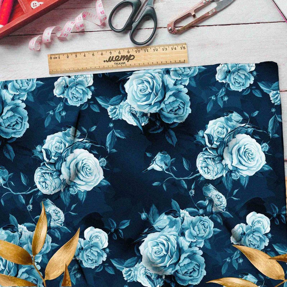 Ткань бифлекс голубые розы в тумане