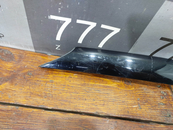 Накладка стойки лобового стекла правая Kia Seltos 19-нв Б/У Оригинал 86260Q5100