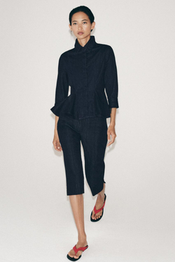 ZARA ДЖИНСОВАЯ РУБАШКА С БАСКОЙ — ZW COLLECTION, СИНИЙ