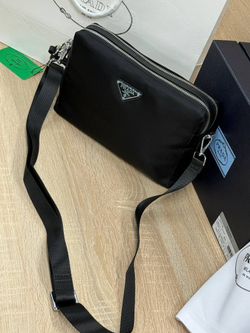 Сумка-мессенджер Prada