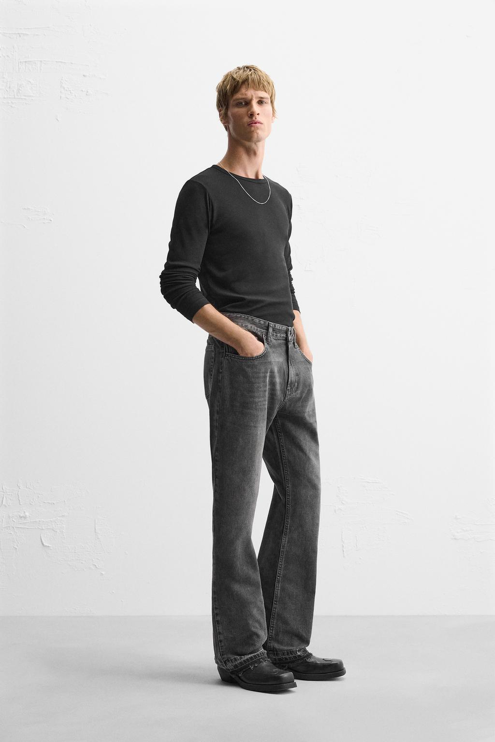 Джинсы flared fit