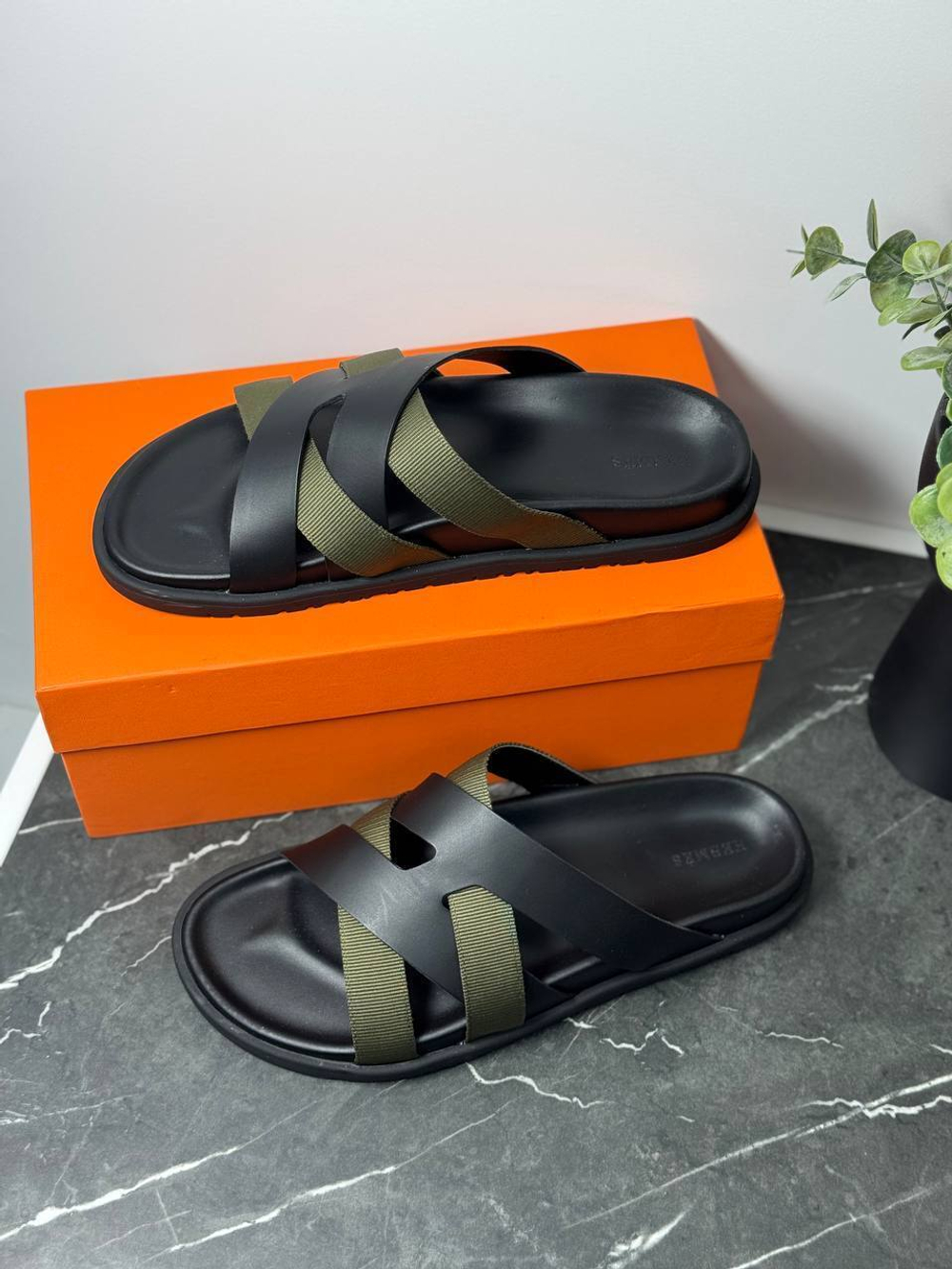 Шлепанцы Hermes