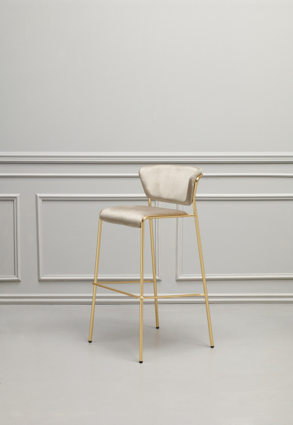 Стул полубарный с обивкой Scab Design Lisa, сатинированная латунь, слоновая кость
