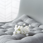 Подушка на стул стеганая из умягченного льна серого цвета, 40х40 см