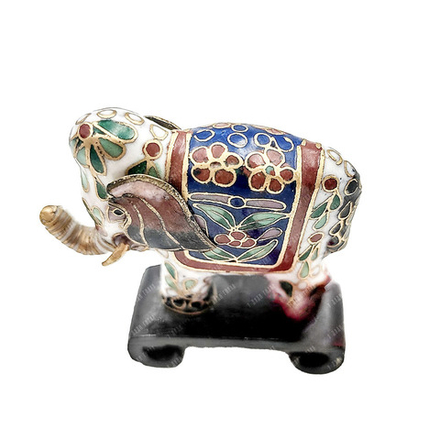 Миниатюрная старинная статуэтка. Слон в технике в Cloisonne (Клуазоне). Ручная работа. Китай, ХХ в.