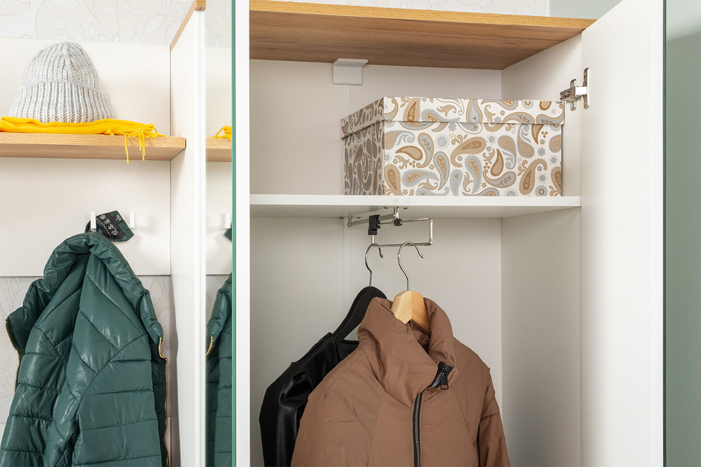 Шкаф для одежды Октава 13.338, Белый шагрень, Дуб золотой