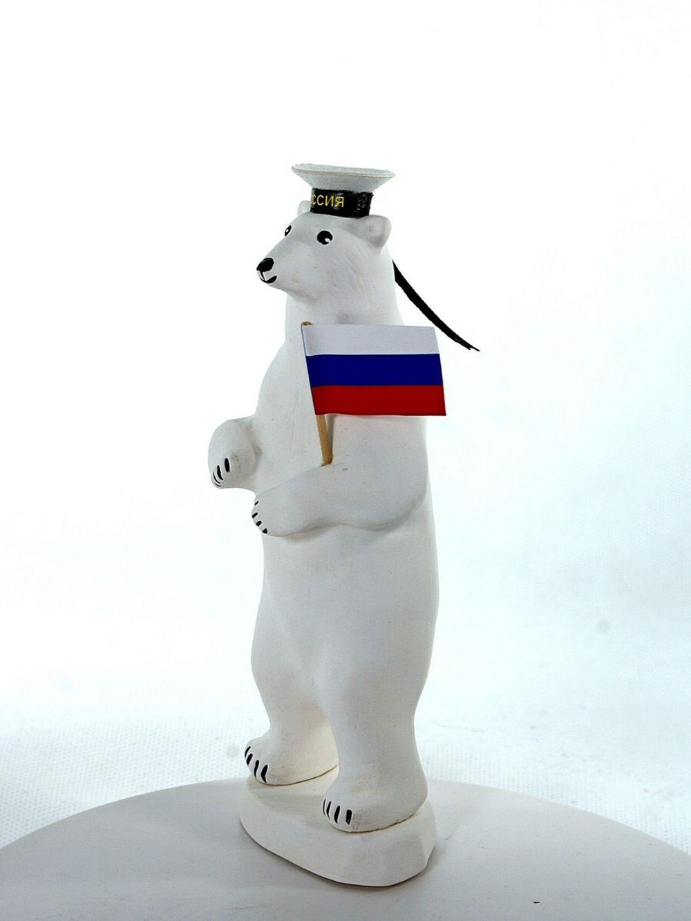 Сувенир Белый медведь на льдине с флажком в бескозырке