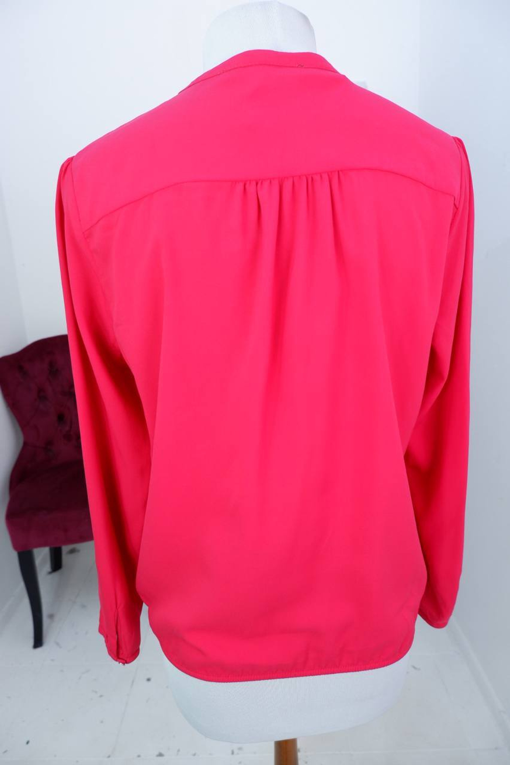 Блузка ZARA с эффектным вырезом в зоне декольте 44-46 размер