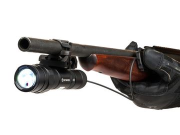 Фонарь подствольный Skywoods Hunter Pro 650 люмен, выносная кнопка, ЛЦУ