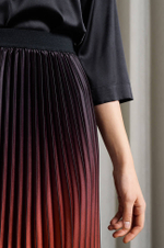 4820 Юбка женская (бордовый градиент)