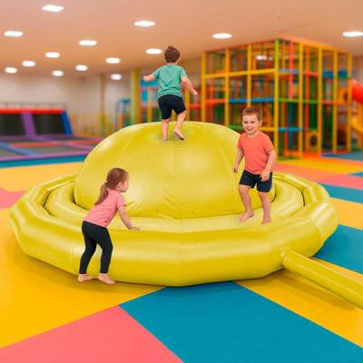 Надувное оборудование «Надувной живот» 3*3*1,2 м, жёлтый