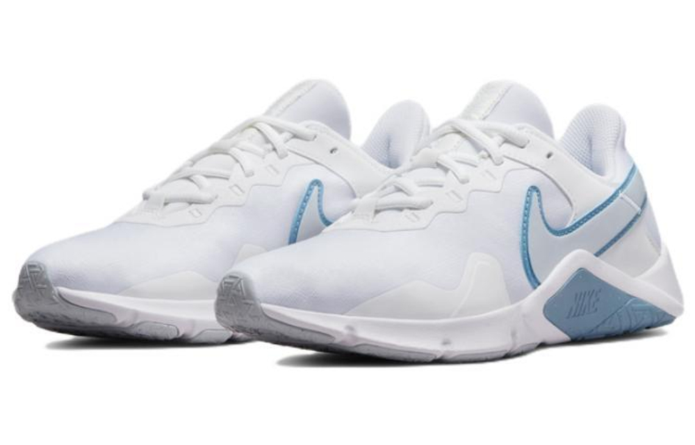 Кроссовки Nike Legend Essential 2 (Женская размерная сетка)