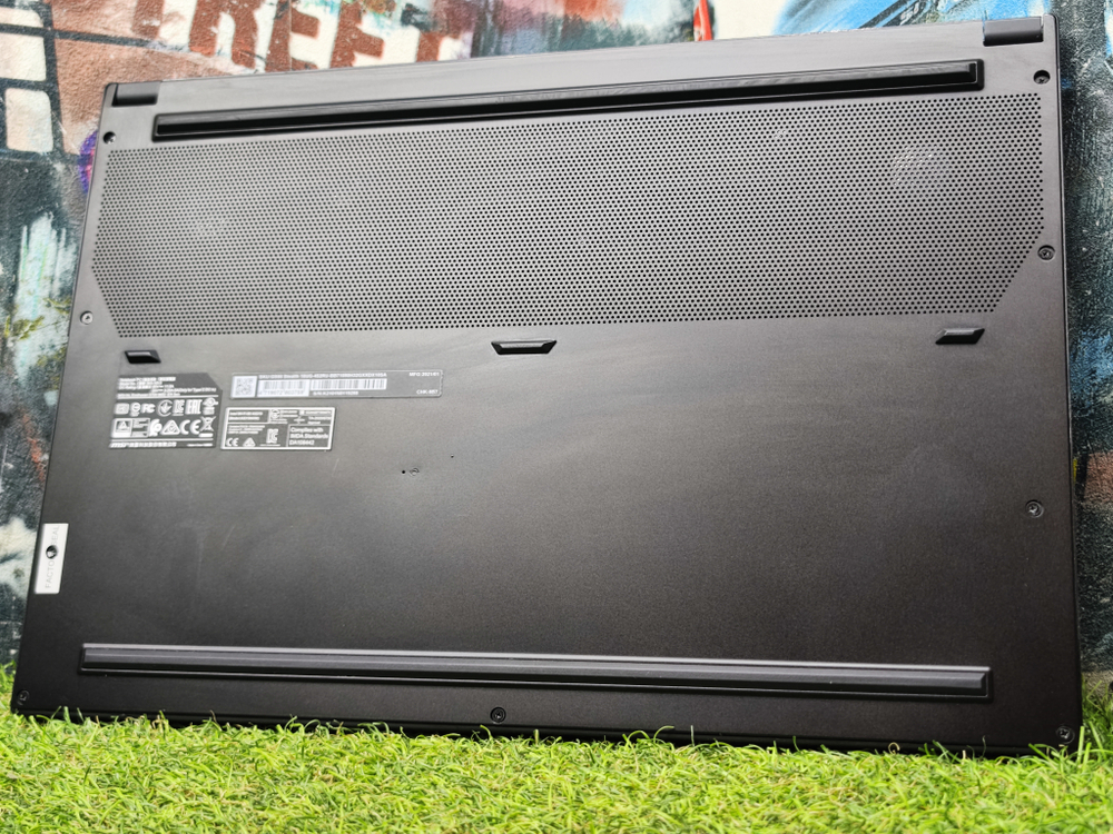 MSI GS66 i7-10870H/16Gb/RTX 3070/1Tb/240Hz/FHD/IPS/Stealth 10UG-452RU