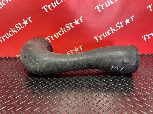 Патрубок воздушного фильтра