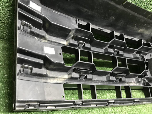 Решетка радиатора VW Teramont (2017-2022)