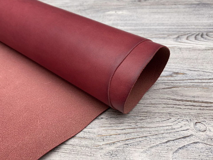 Vacchetta Bridge Carcade (0,9-1,0 мм), цв. Красный, натуральная кожа