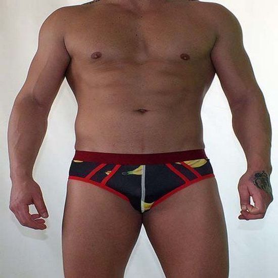 Мужские трусы брифы черные с принтом с красной окантовкой Van Baam