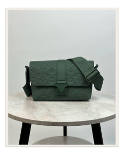 Сумка-мессенджер Louis Vuitton