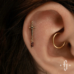 Накрутка "Dirk" - Желтое золото - Red Dark CZ