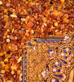 AMB-51/20 Икона «Николай Чудотворец» (с янтарной крошкой) дер.рамка 21х30