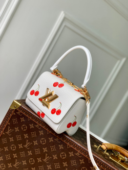 Louis Vuitton Twist PM