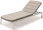 Шезлонг-лежак плетеный с матрасом Tagliamento Armona