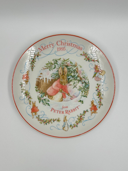 Тарелка Merry Christmas from Peter Rabbit Wedgwood 1995 год