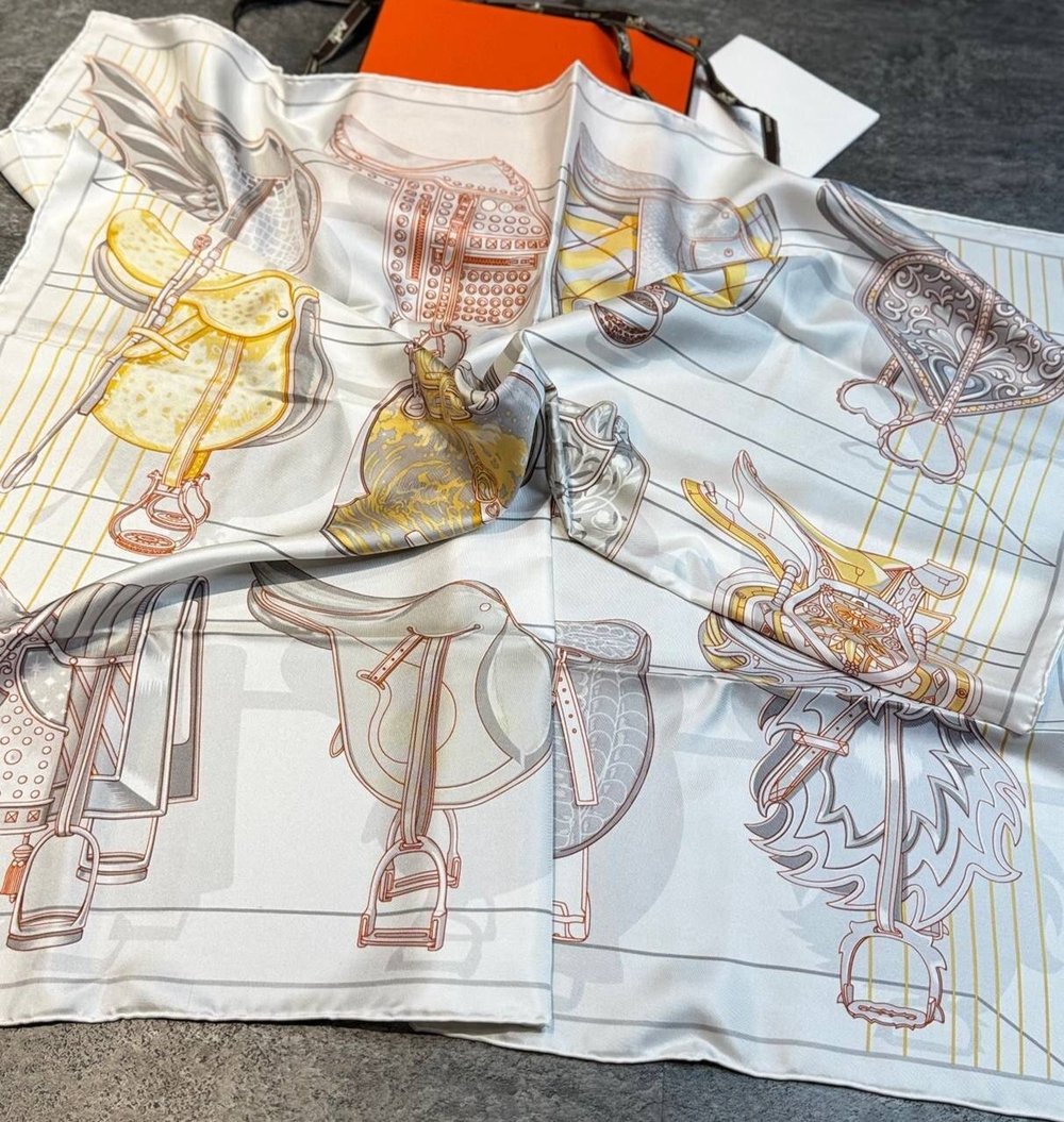Платок Hermes