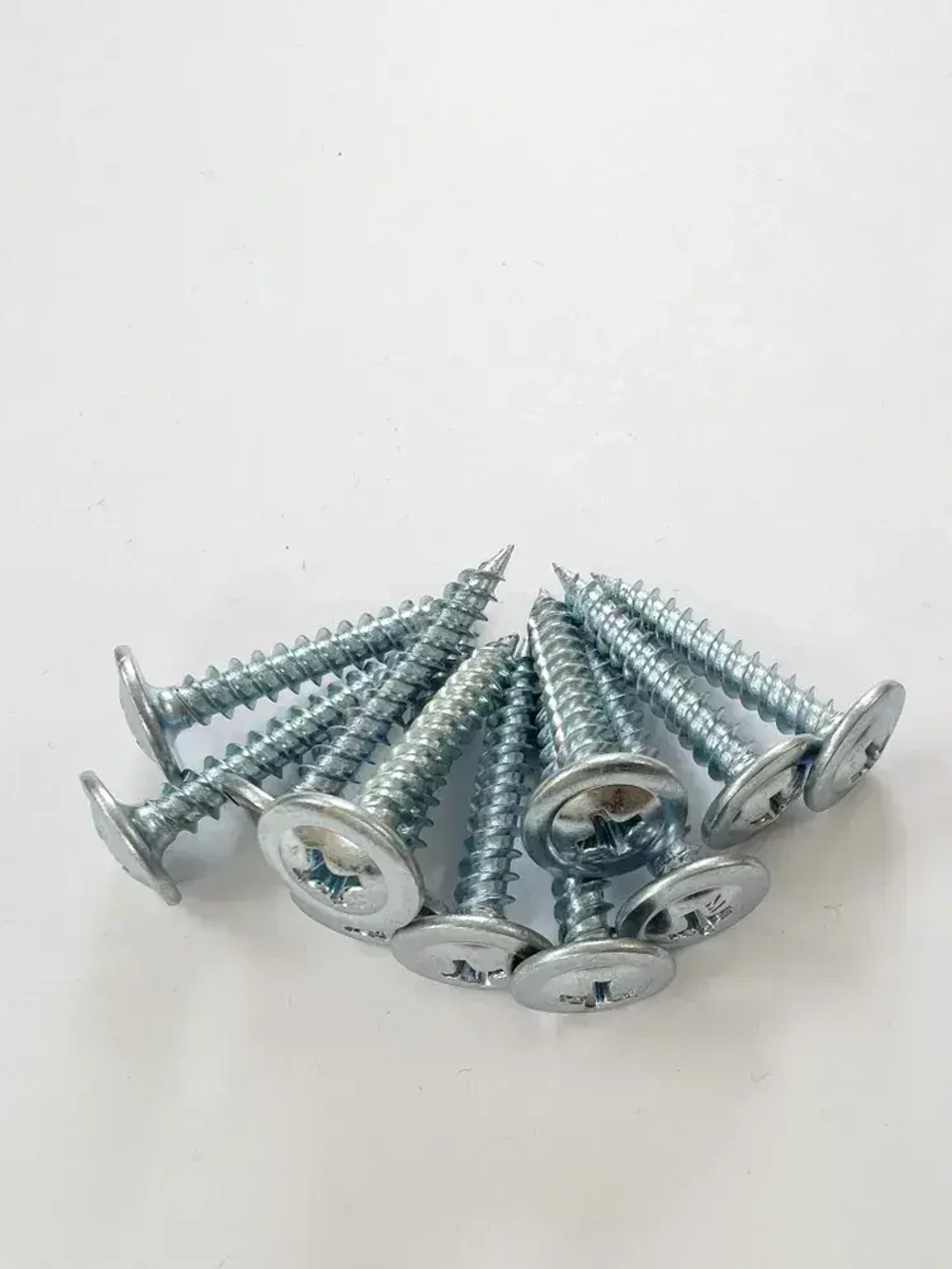 Саморезы с прессшайбой, острые, оцинкованные, с частой резьбой (по дереву и металлу) 4.2х25 мм (1 кг)