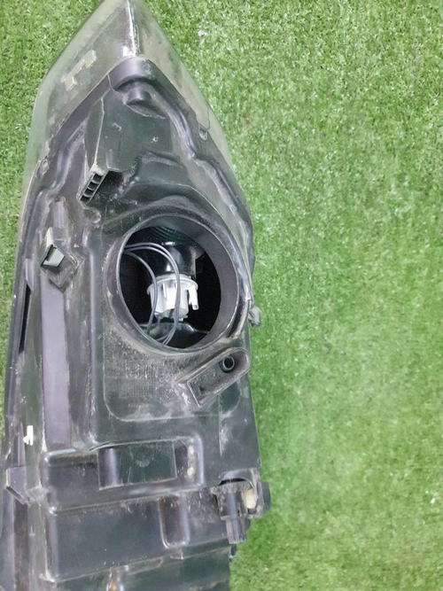 Битая Фара правая VW Polo hatch 5 (2009-2014) галоген