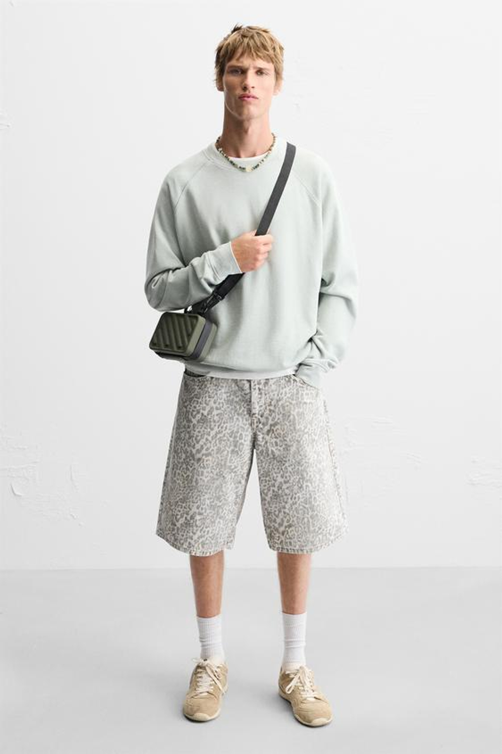 ZARA ЖЕСТКАЯ СУМКА С РЕМНЕМ ЧЕРЕЗ ПЛЕЧО, ЗЕЛЕНЫЙ ХАКИ