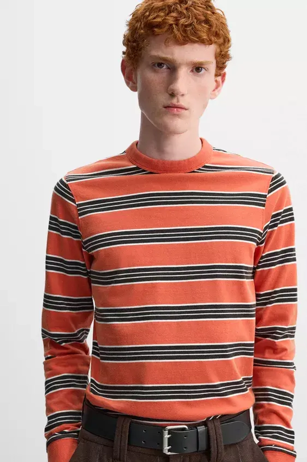 ZARA Х HARRY LAMBERT ФУТБОЛКА В ПОЛОСКУ, ЧЕРНЫЙ/ОРАНЖЕВЫЙ