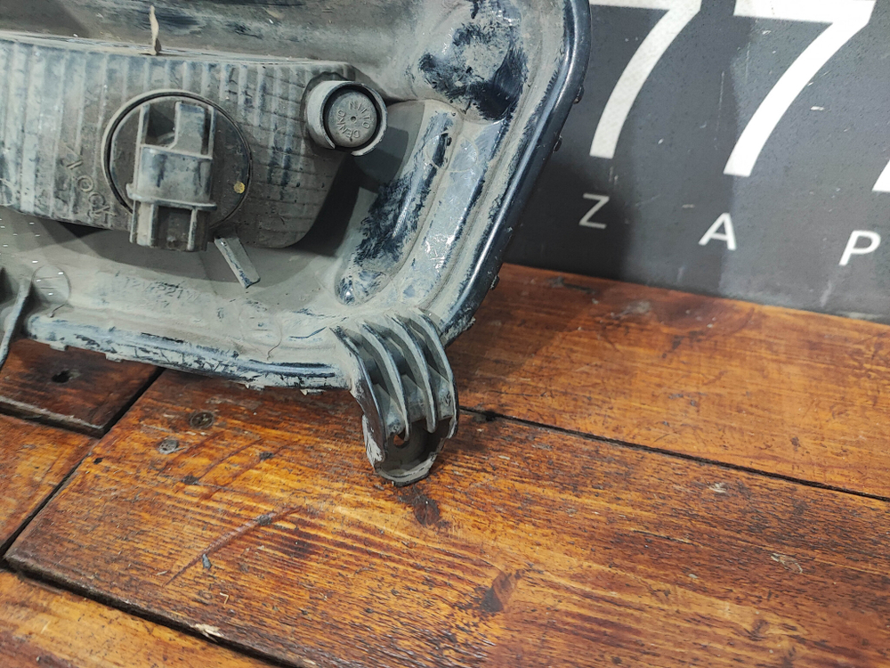 ПТФ передняя правая Kia Rio 3 (QB) 15-17 Б/У Оригинал 922084Y000