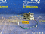 Замок двери передней левой MAZDA DEMIO 1998
