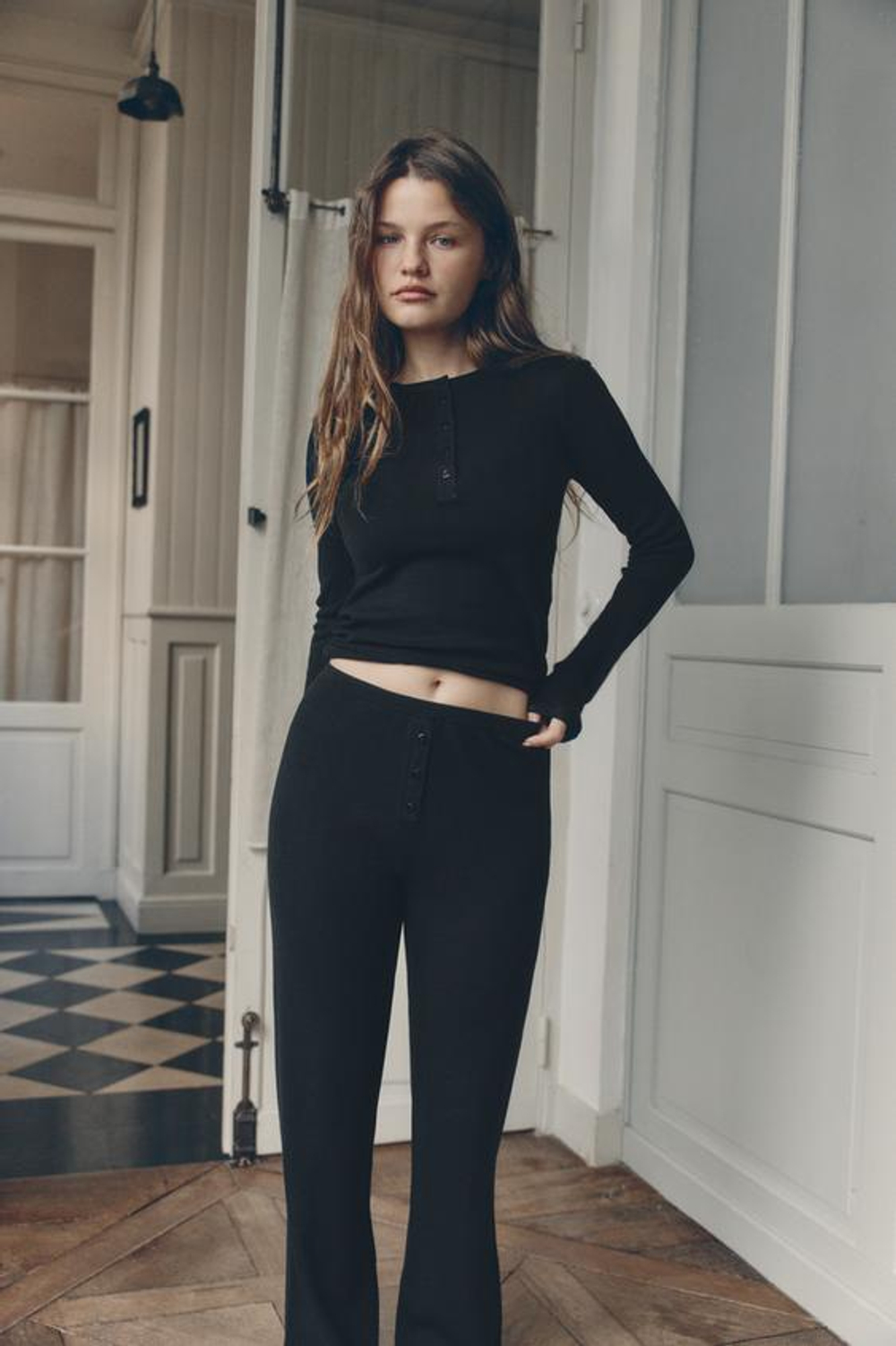 ZARA ТРИКОТАЖНЫЕ БРЮКИ С ПУГОВИЦАМИ, ЧЕРНЫЙ