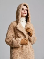Шуба из овечьей шерсти чебурашка тедди, бежевая, SilverFox