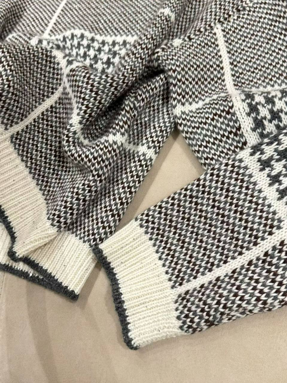 Свитер Brunello Cucinelli