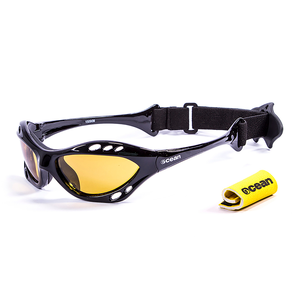 очки для экстремальных видов спорта Cumbuco Черные Матовые Желтые линзы. Вид сбоку