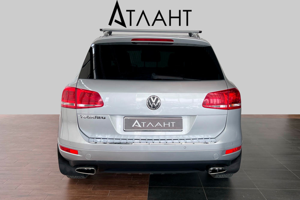 Volkswagen Touareg, 2011 год