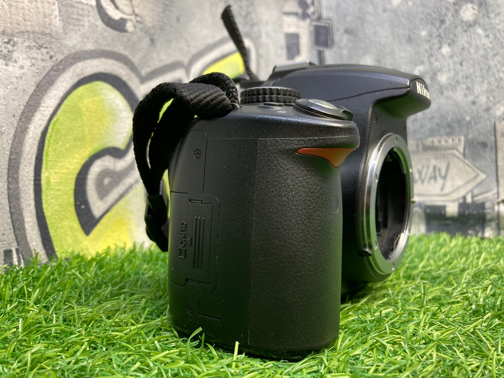 Nikon D5000 + 18-55mm 13400 кадров Покупка/Продажа