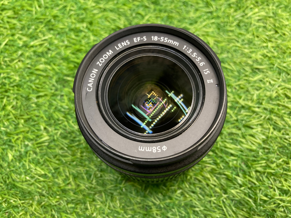 Canon 1100D Kit 18-55mm IS II ( 3800 кадров )