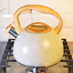 Чайник 2,7л нерж со свистком, ручка бакелитовая в цвет дерева, индукция, цвет белый мрамор, "Daniks"