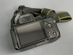 Nikon D5100 kit 18-55mm 10.800 кадров