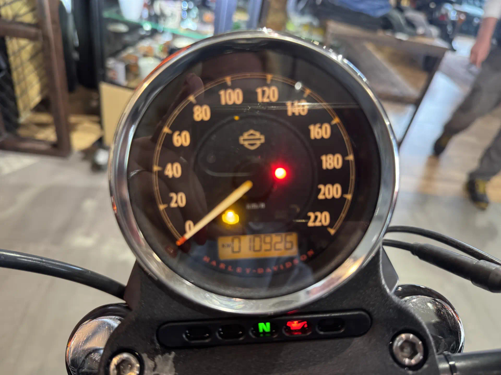 HARLEY-DAVIDSON XL1200