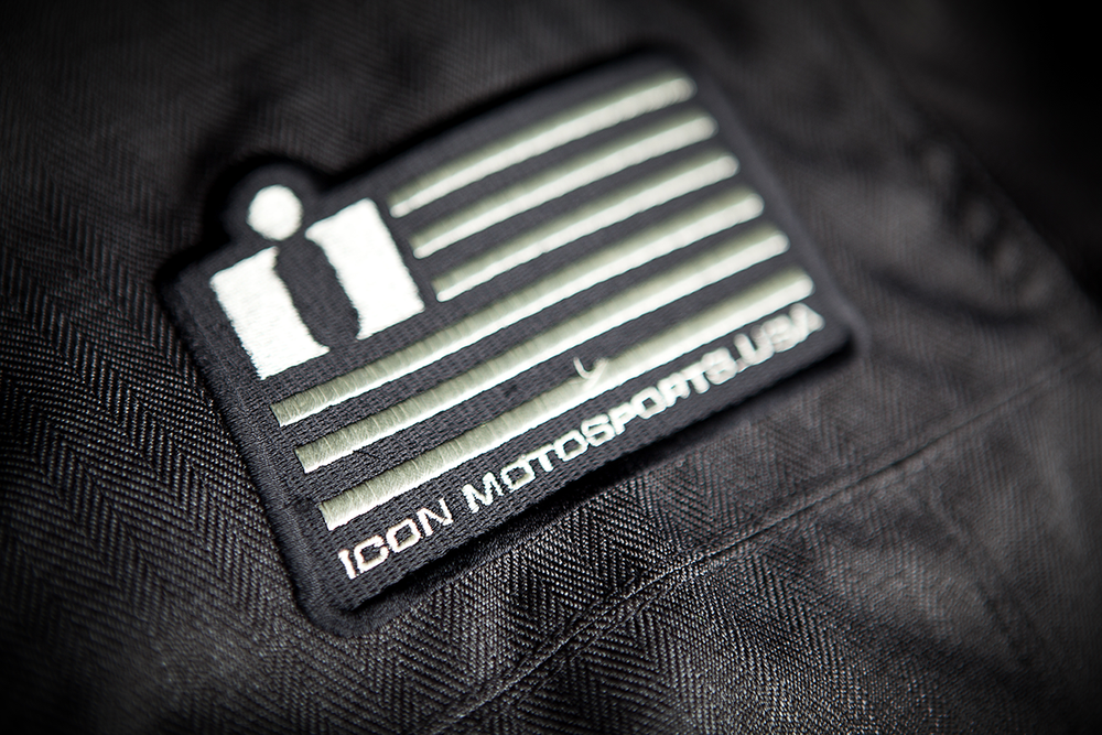 Мотокуртка - ICON 1000 VIGILANTE DROPOUT (текстиль+кожа, черная)