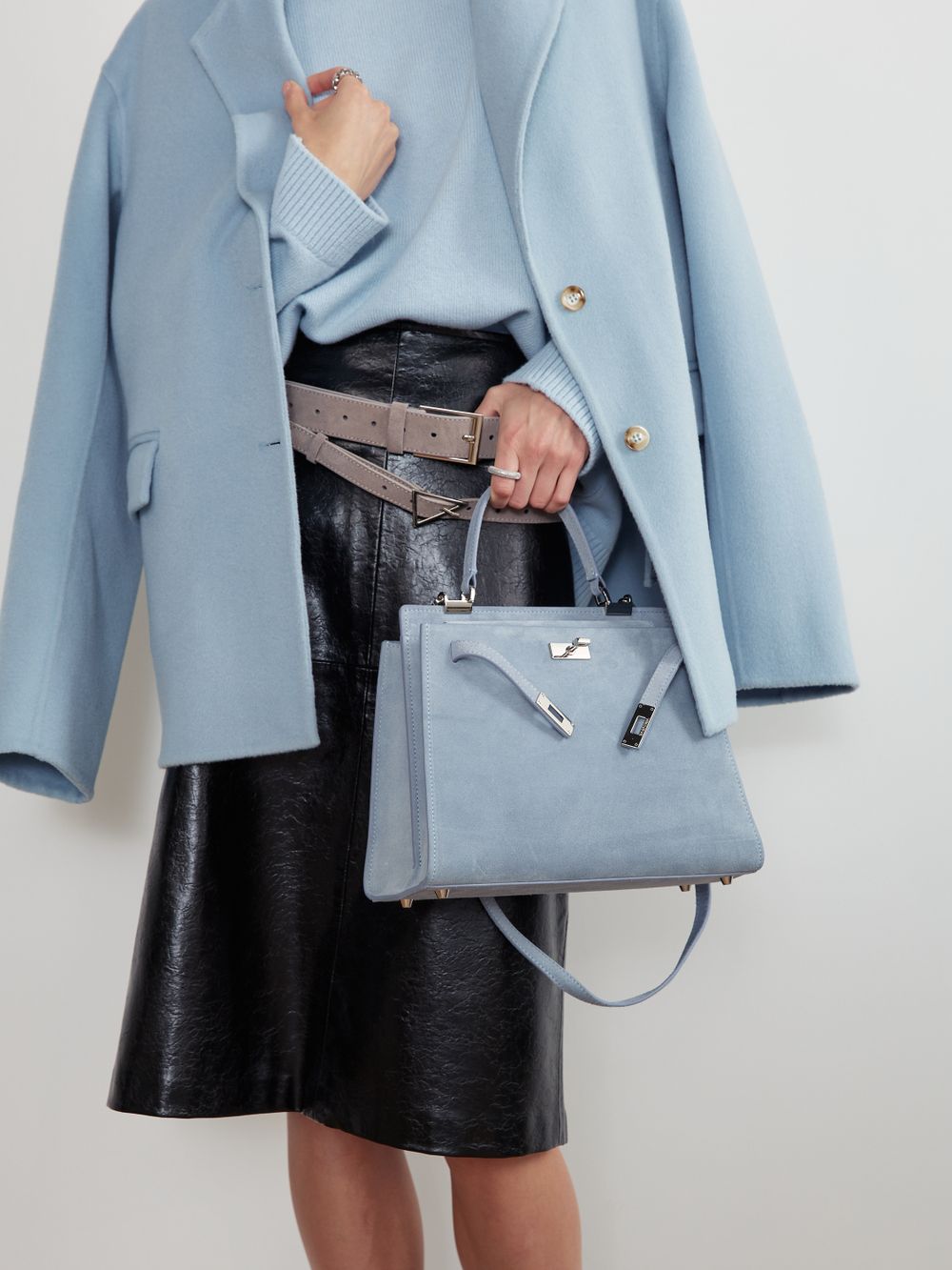 БАЗОВЫЙ РЕМЕНЬ ЗАМША СЕРЫЙ