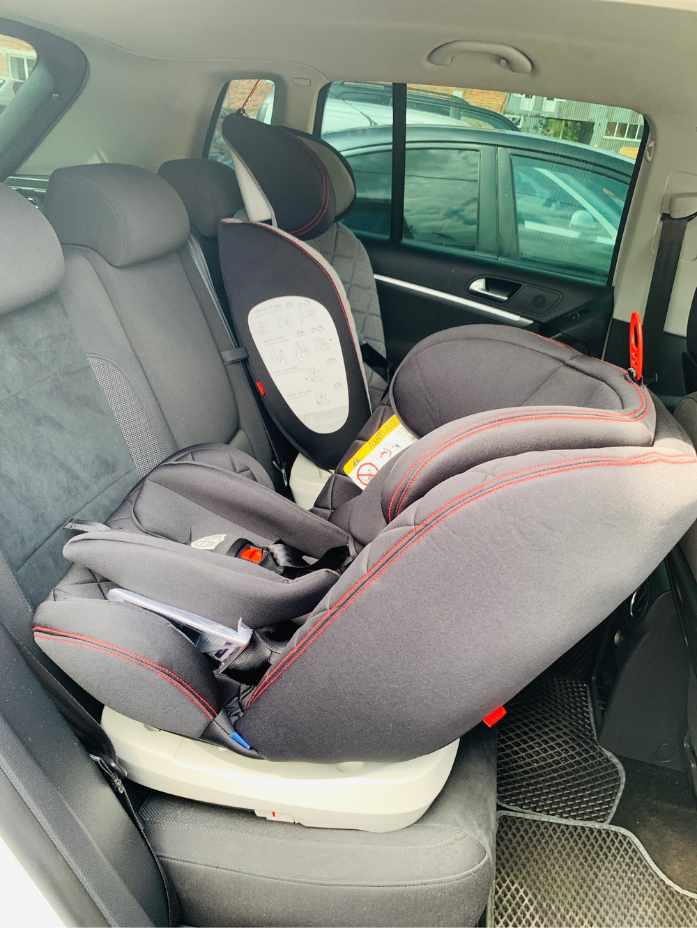 Автокресло детское KBH303 ISOFIX (Черный black) Артикул: KBH303Bl