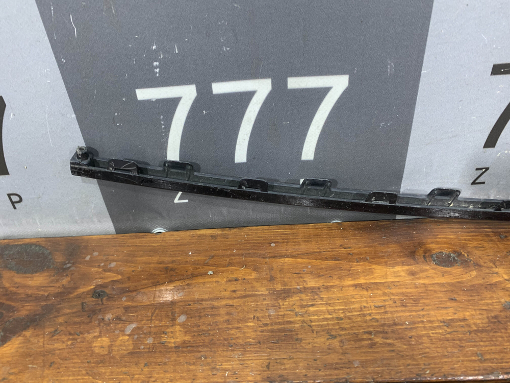 Молдинг переднего бампера Kia Sportage 4 (QL) 18-22 Б/У Оригинал 86596F1500