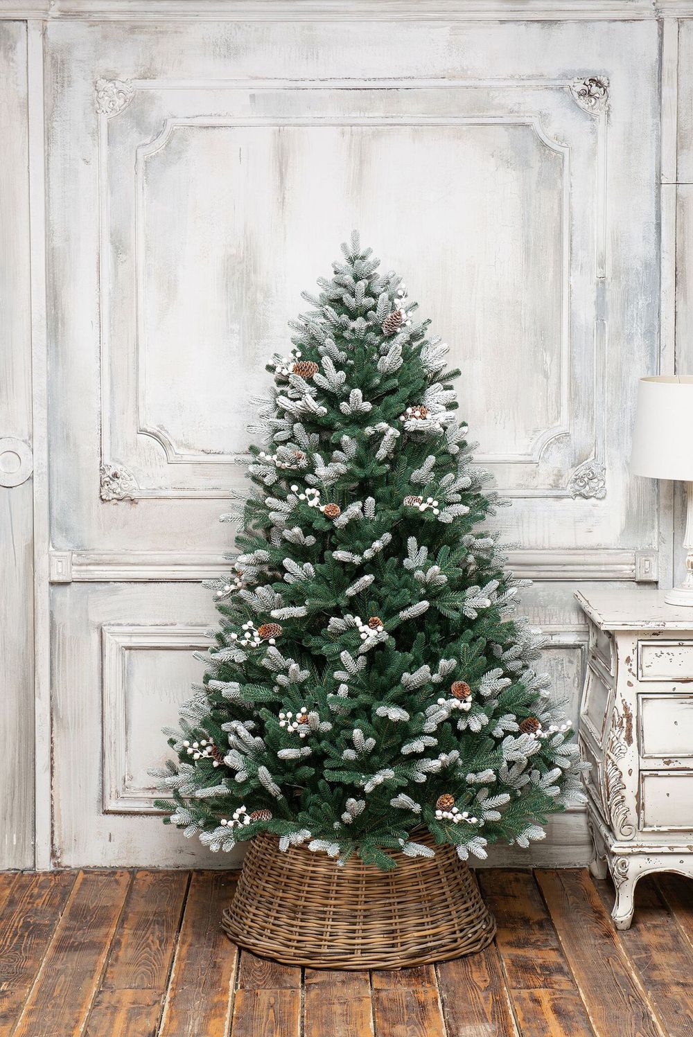 Заснеженная ель с шишками «Амелия» (литая хвоя) 150 см / 1.5 м